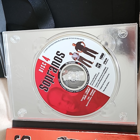 The Sopranos The Complete 1st Season DVD Box Set - Picture 7 of 7